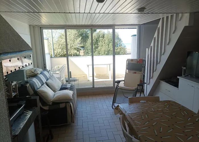 Appartement Vue Mer Exceptionnelle A 100M Tres Belle Plage
